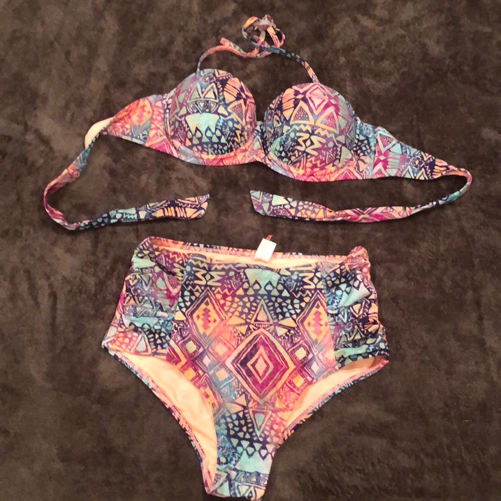 🏝Two-Piece Swimsuit🏝